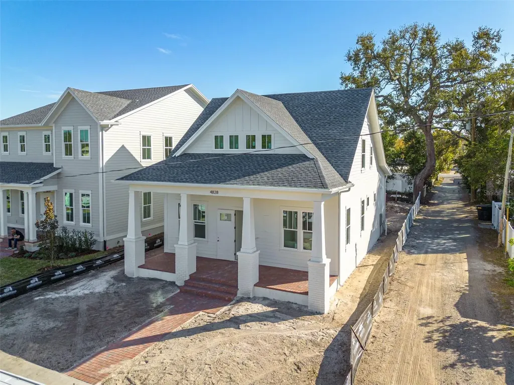 4828 17th Avenue N St Petersburg FL 33713
