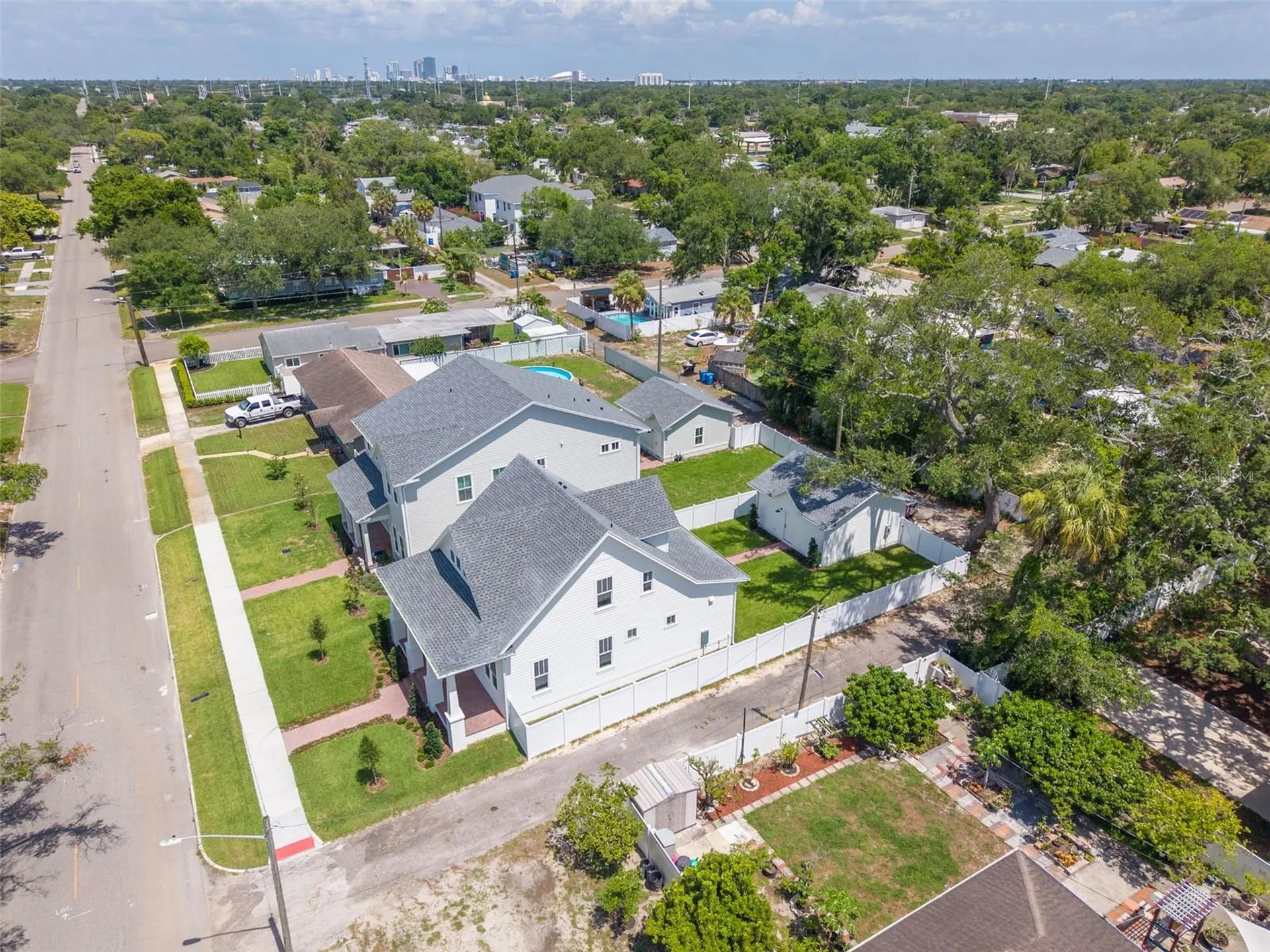 4828 17th Avenue N St Petersburg FL 33713