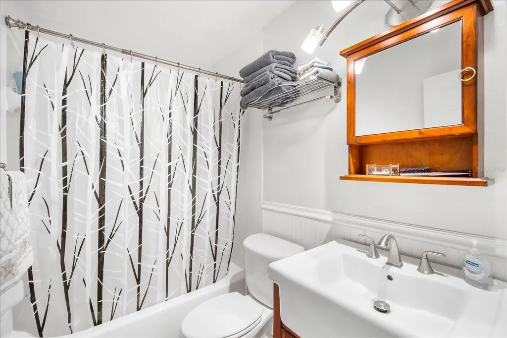 1016 Lady Guinevere Drive Valrico FL 33594