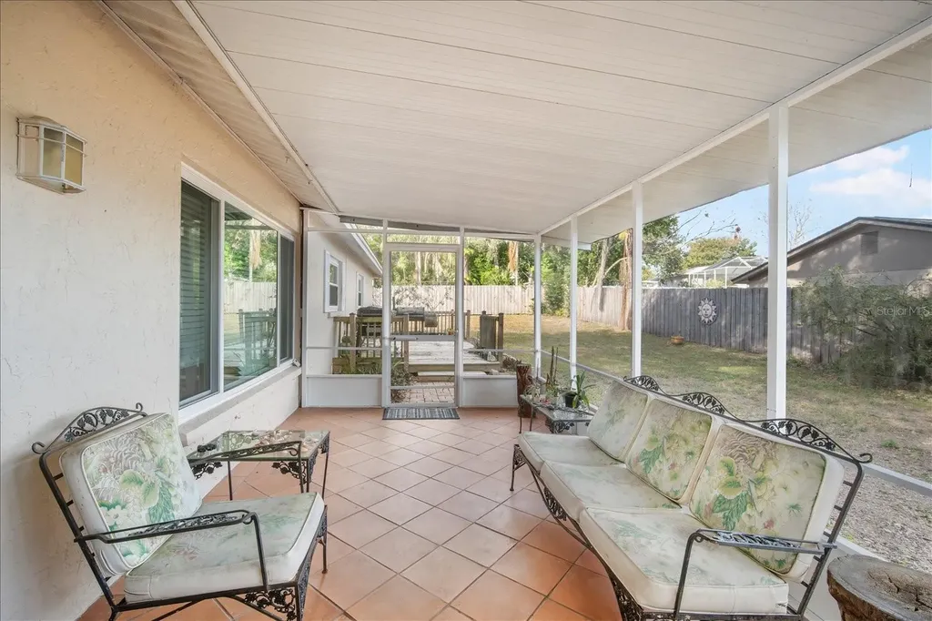 1016 Lady Guinevere Drive Valrico FL 33594