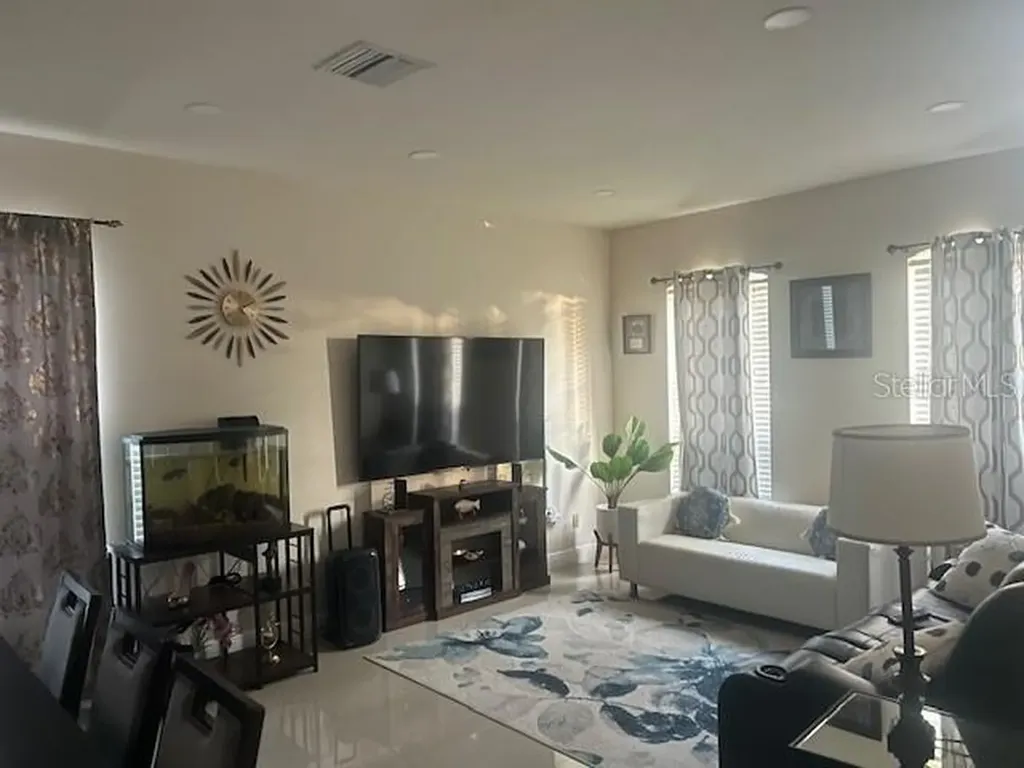 34809 Prairie Ridge Way Zephyrhills FL 33541