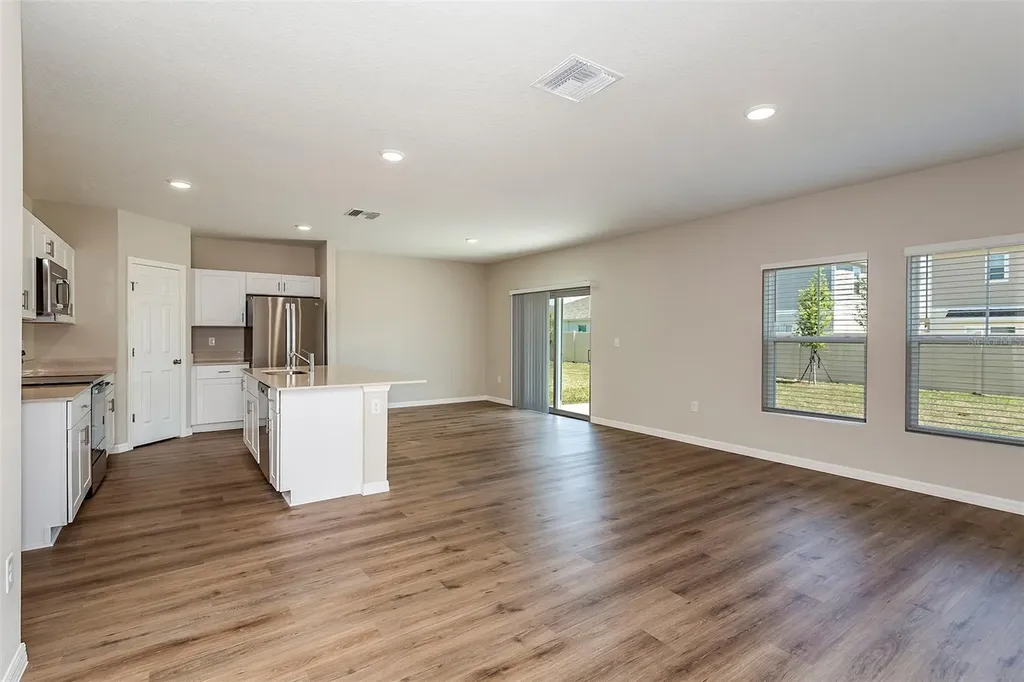 36712 Sagemoor Drive Zephyrhills FL 33541