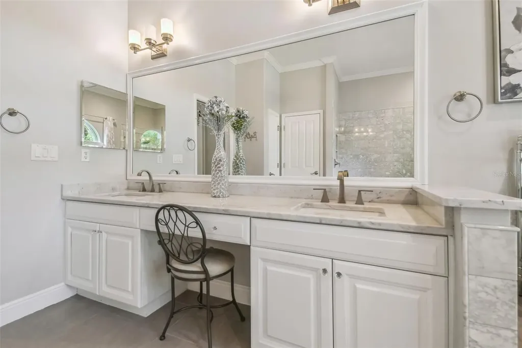 9105 Woodridge Run Drive Tampa FL 33647