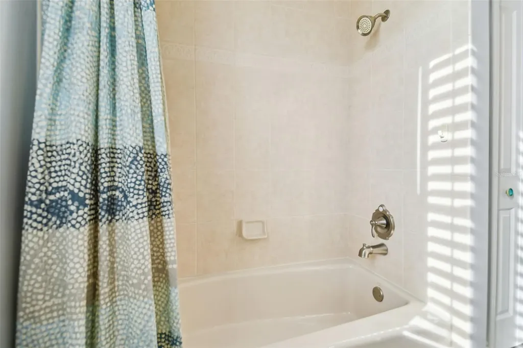 9105 Woodridge Run Drive Tampa FL 33647