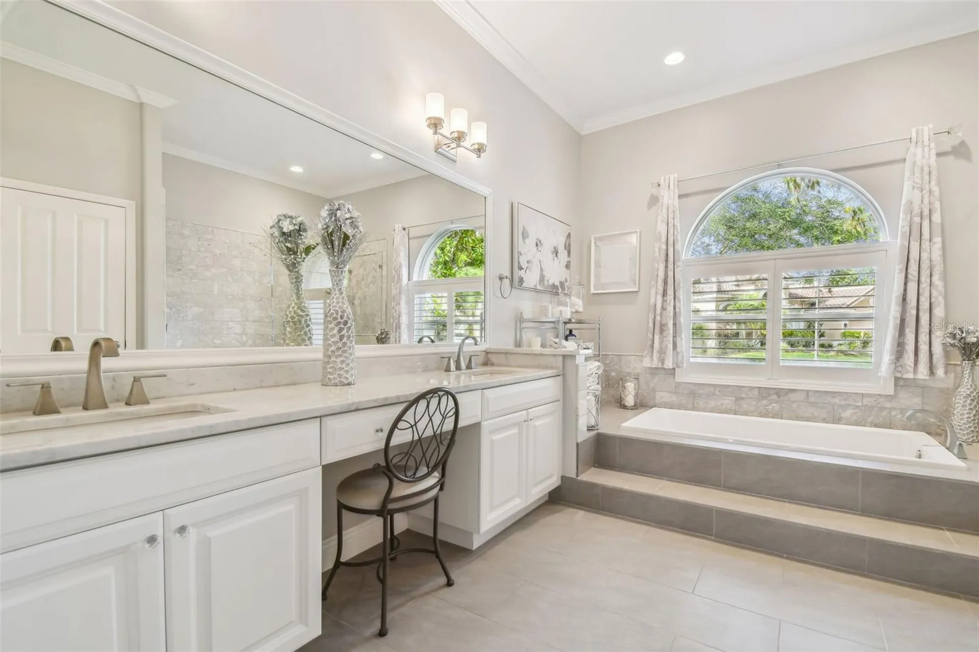 9105 Woodridge Run Drive Tampa FL 33647