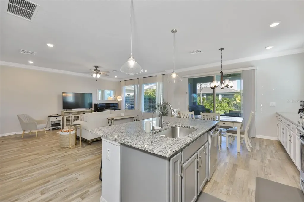 7204 Paradiso Drive Apollo Beach FL 33572