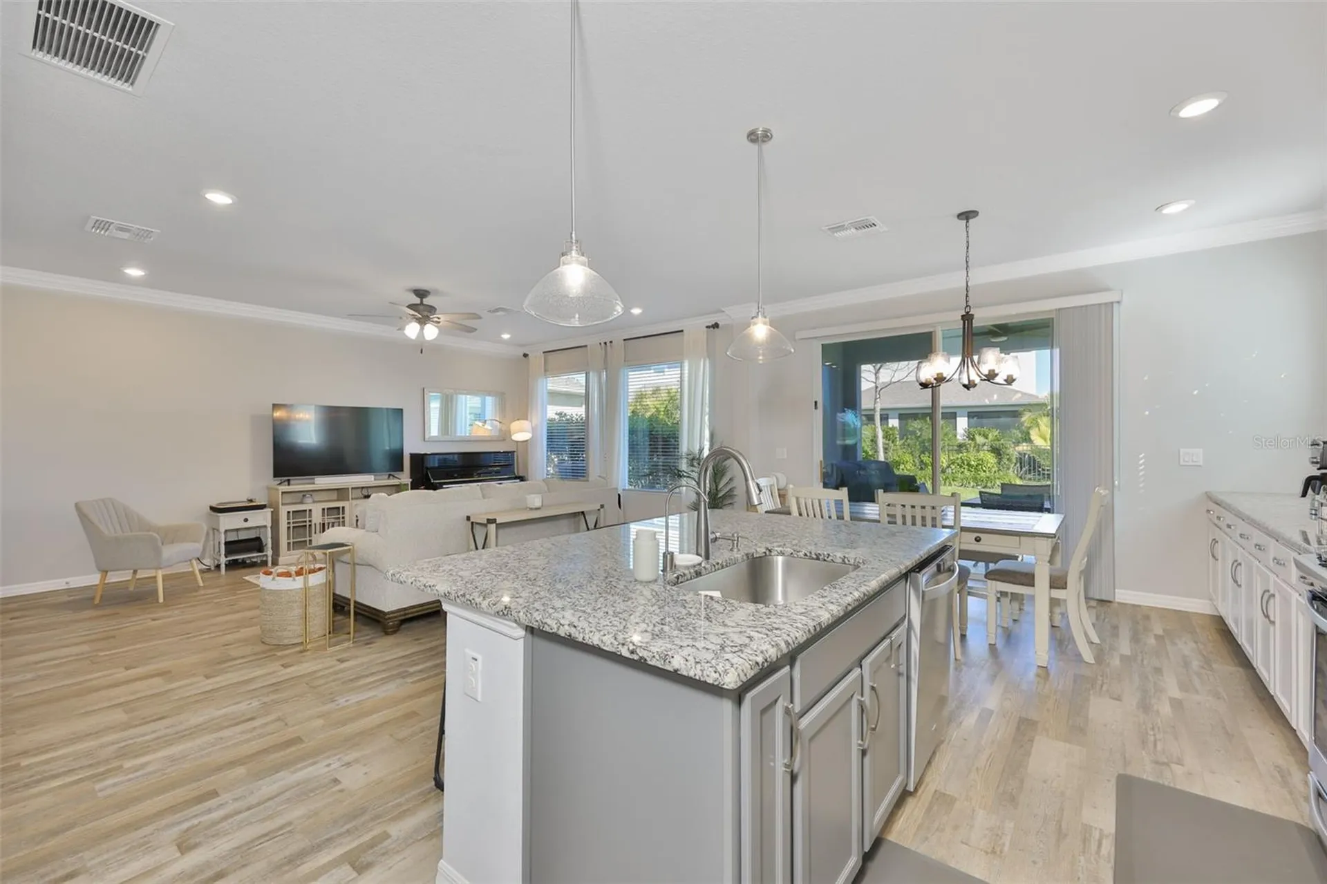 7204 Paradiso Drive Apollo Beach FL 33572