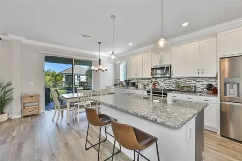 7204 Paradiso Drive Apollo Beach FL 33572