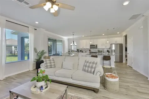 7204 Paradiso Drive Apollo Beach FL 33572