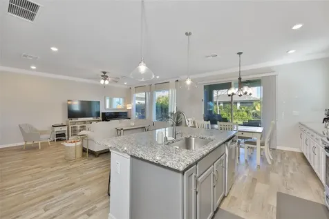 7204 Paradiso Drive Apollo Beach FL 33572