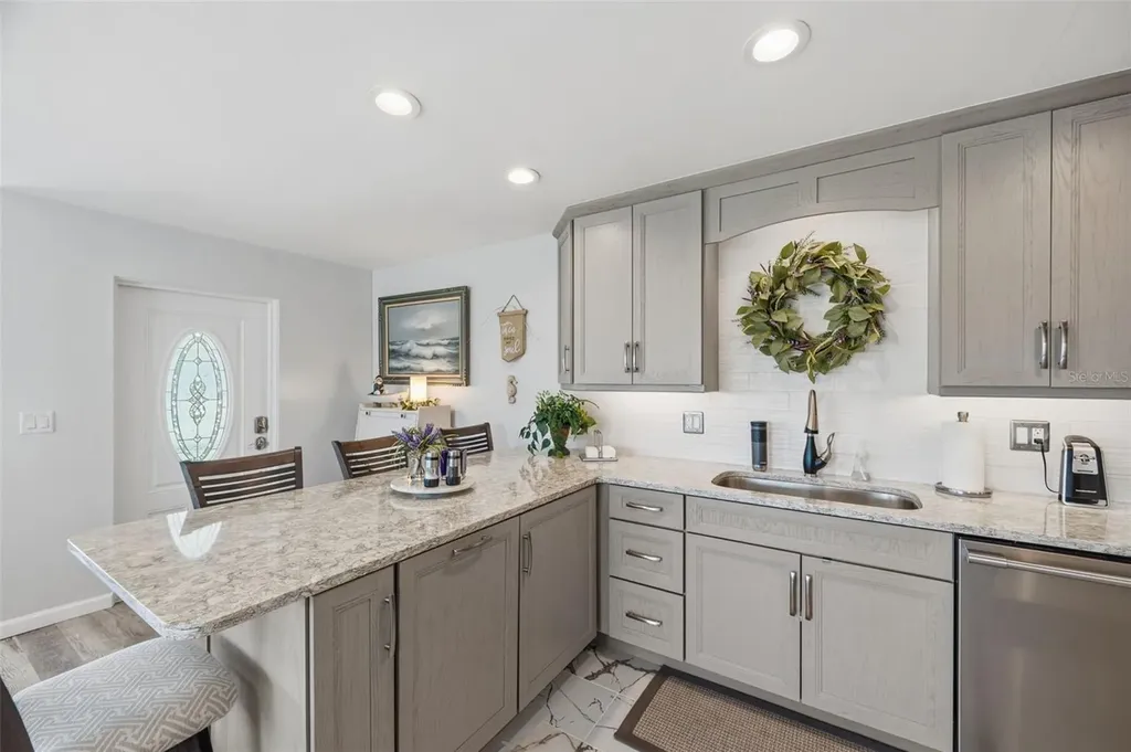 5400 Gulf Drive Holmes Beach FL 34217