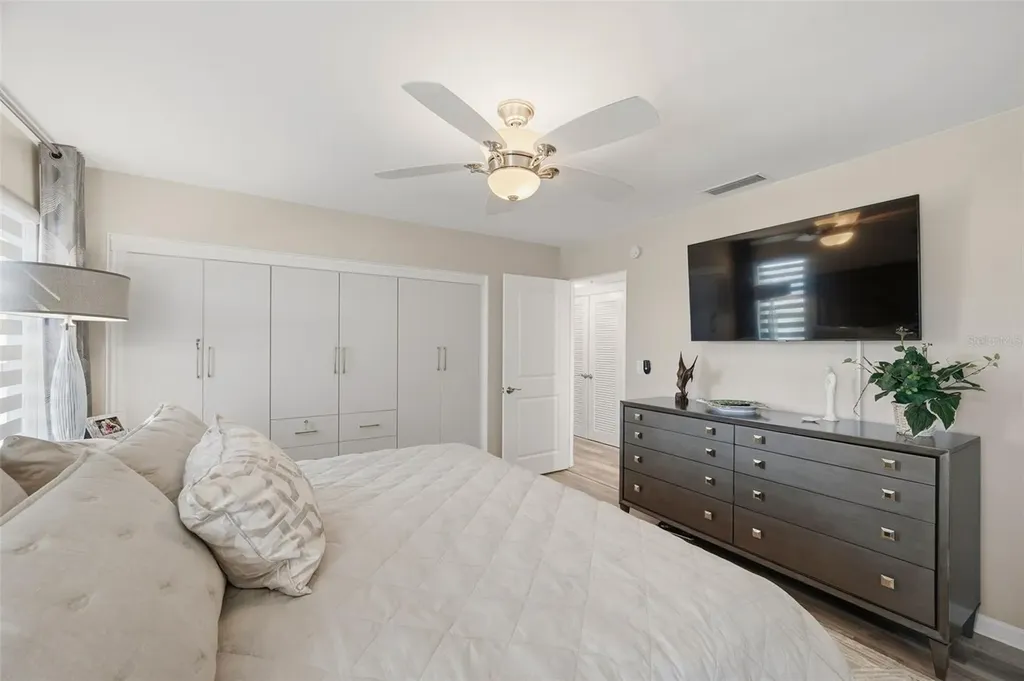 5400 Gulf Drive Holmes Beach FL 34217