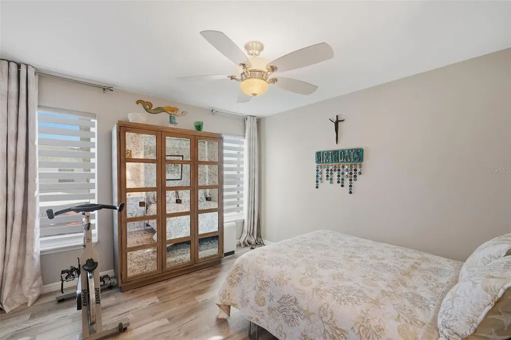 5400 Gulf Drive Holmes Beach FL 34217