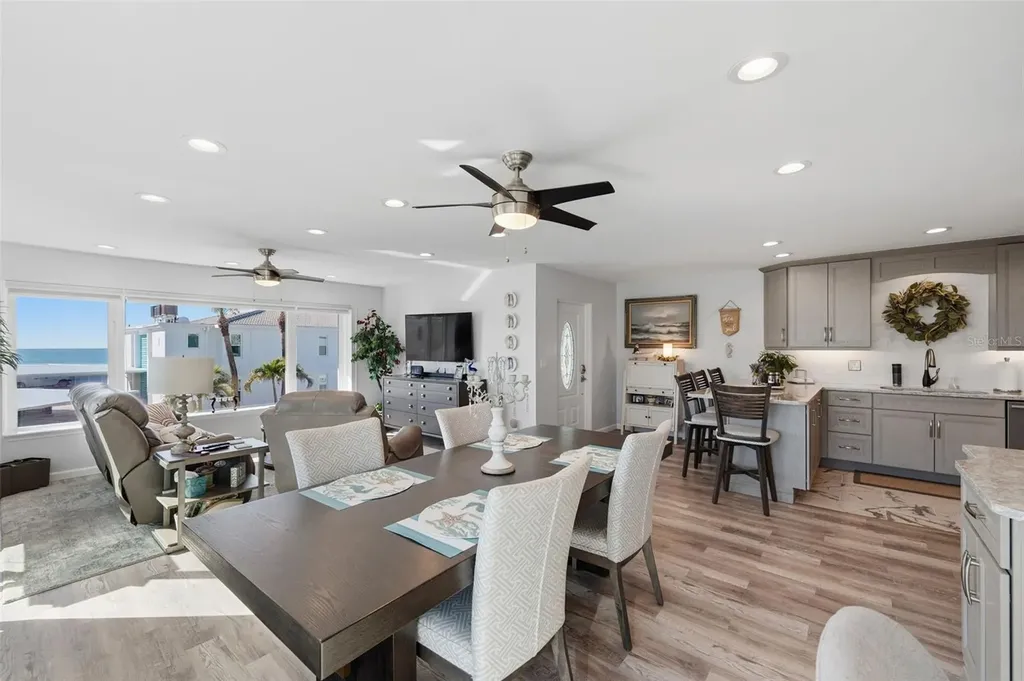 5400 Gulf Drive Holmes Beach FL 34217