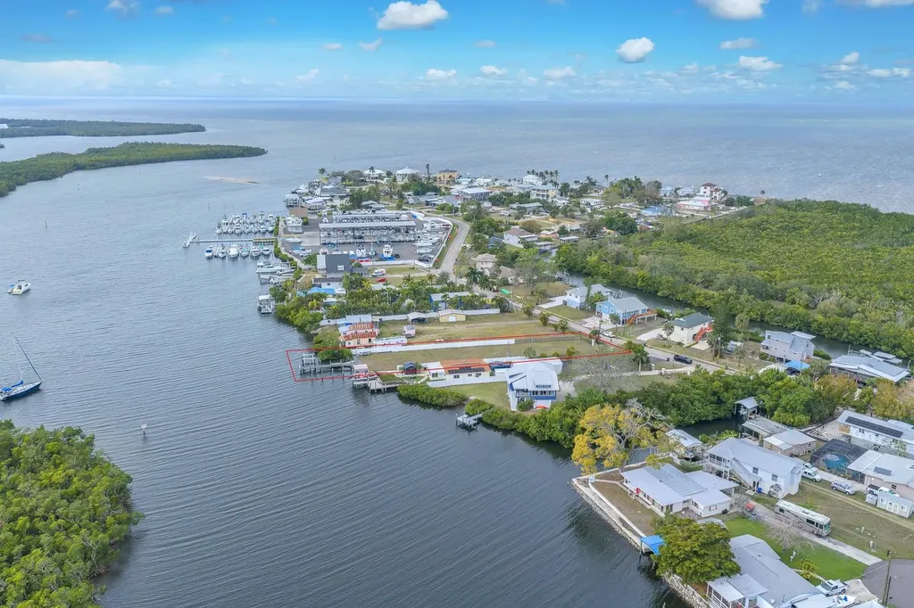 3304 W Shell Point Road Ruskin FL 33570