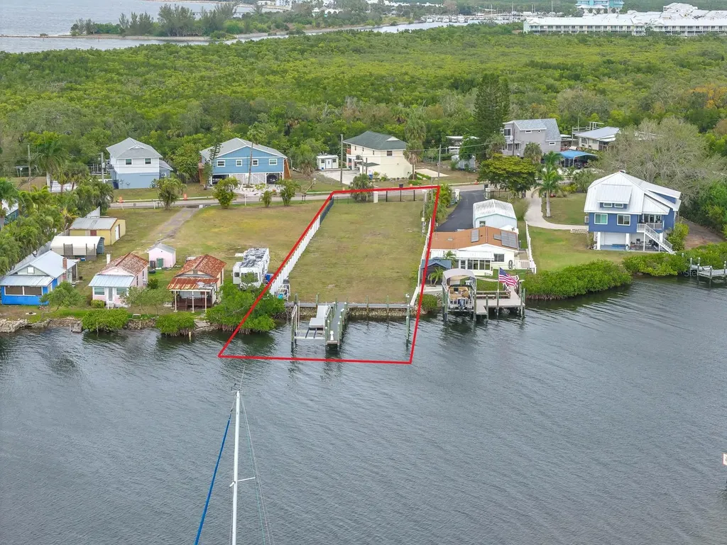 3304 W Shell Point Road Ruskin FL 33570