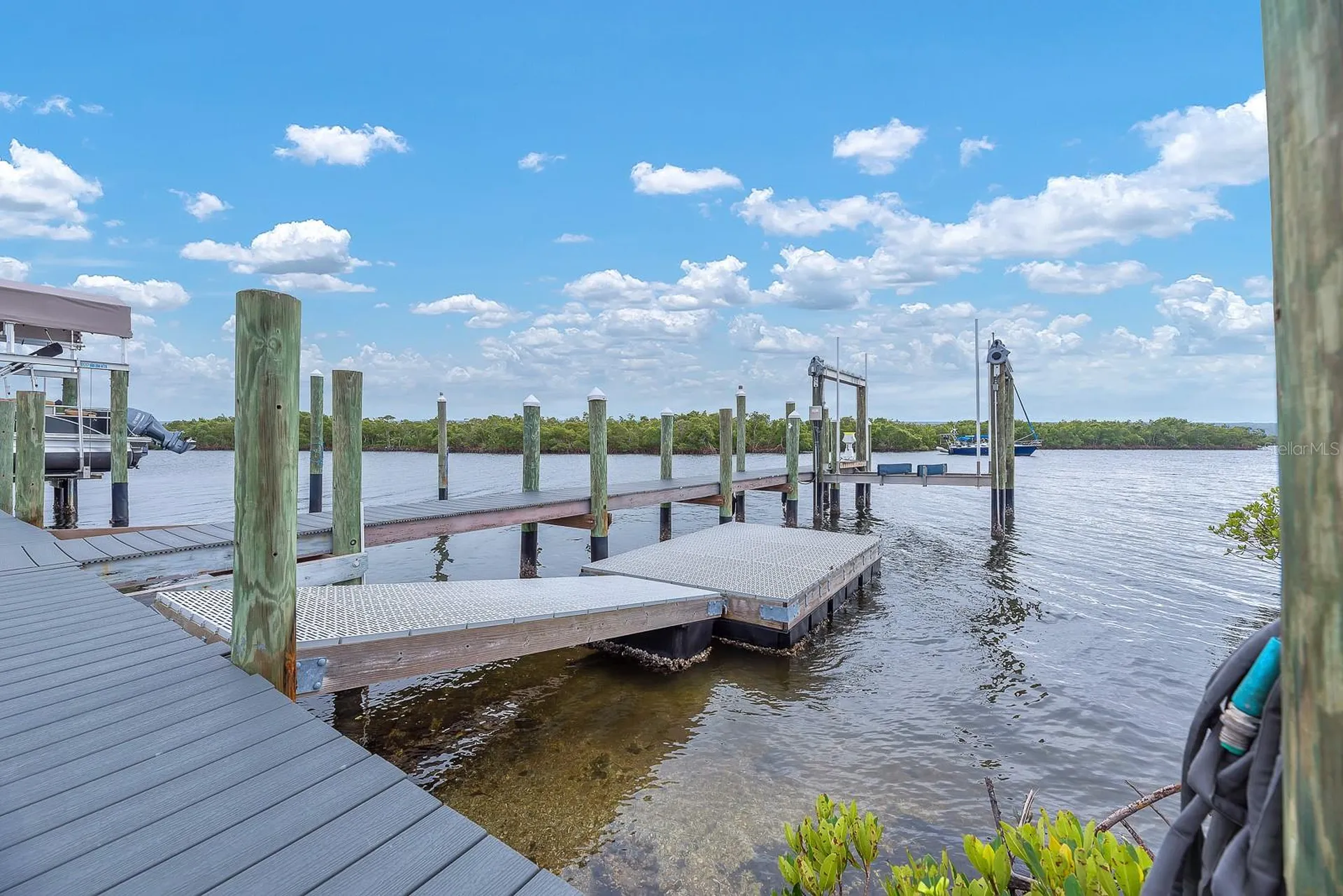 3304 W Shell Point Road Ruskin FL 33570