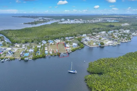 3304 W Shell Point Road Ruskin FL 33570