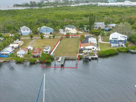 3304 W Shell Point Road Ruskin FL 33570