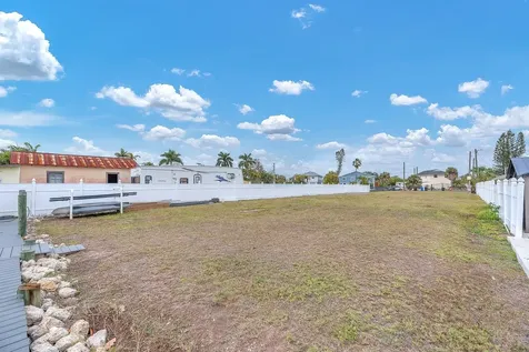 3304 W Shell Point Road Ruskin FL 33570