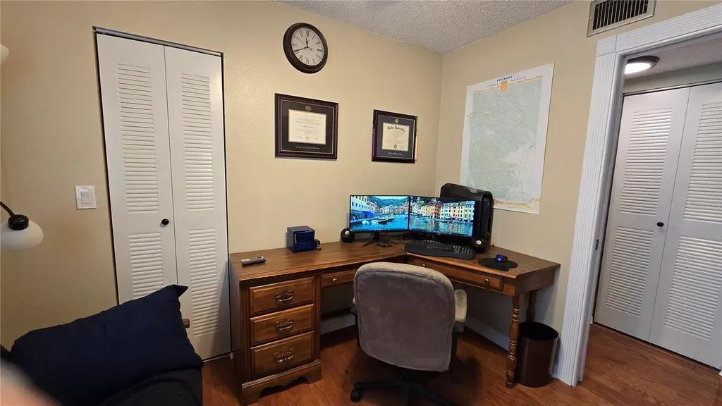 6923 Stones Throw Cir N St Petersburg FL 33710