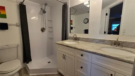 6923 Stones Throw Cir N St Petersburg FL 33710