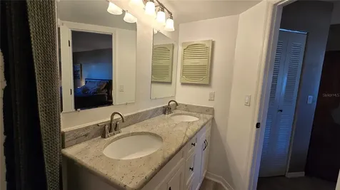 6923 Stones Throw Cir N St Petersburg FL 33710