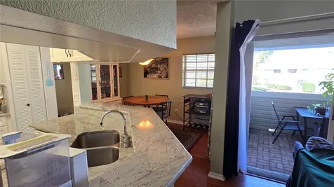 6923 Stones Throw Cir N St Petersburg FL 33710