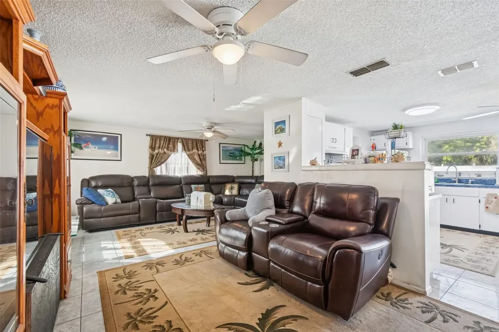 6503 Amundson Court Tampa FL 33634
