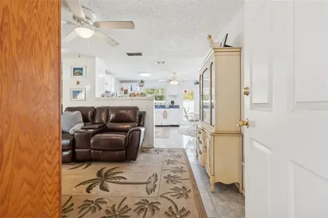 6503 Amundson Court Tampa FL 33634