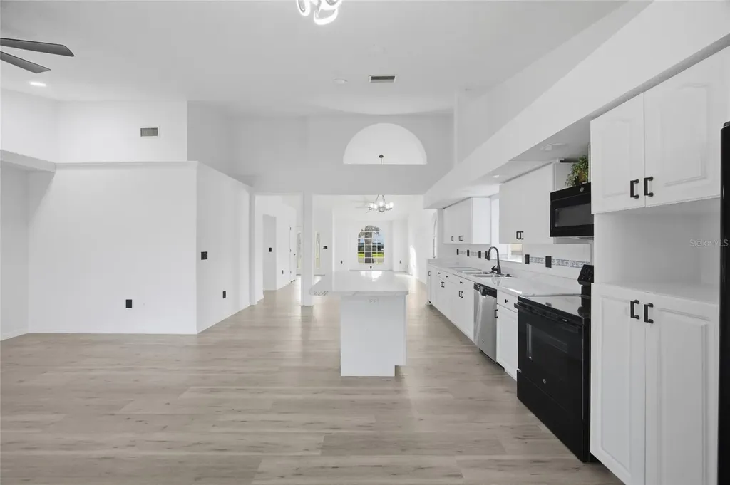 6302 Silver Oaks Drive Zephyrhills FL 33542