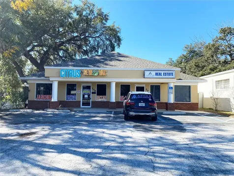 208 S Us Highway 27/441 Lady Lake FL 32159