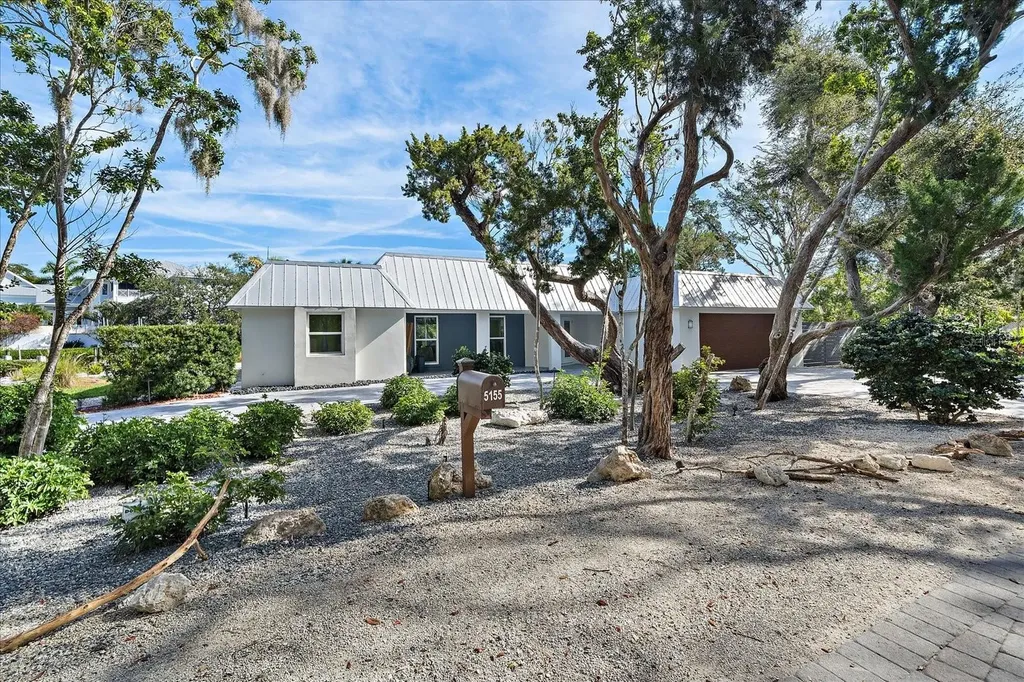 5155 Hidden Harbor Road Sarasota FL 34242