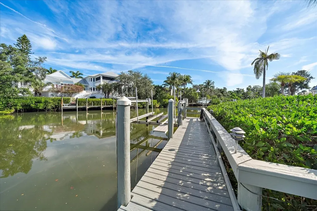 5155 Hidden Harbor Road Sarasota FL 34242