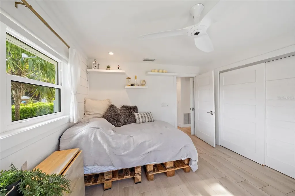 5155 Hidden Harbor Road Sarasota FL 34242
