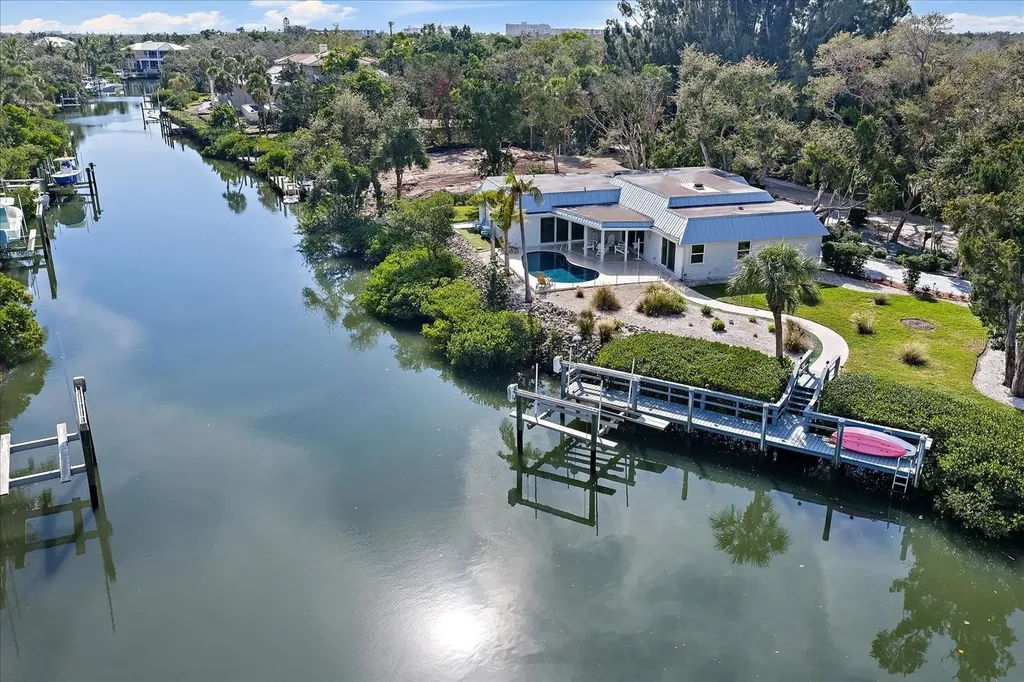 5155 Hidden Harbor Road Sarasota FL 34242