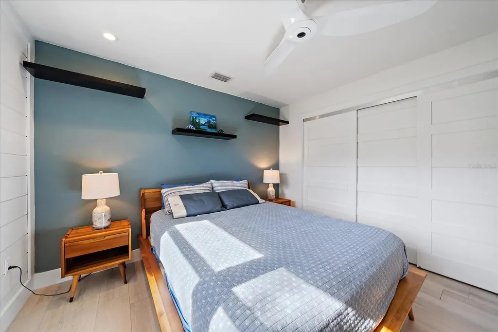 5155 Hidden Harbor Road Sarasota FL 34242