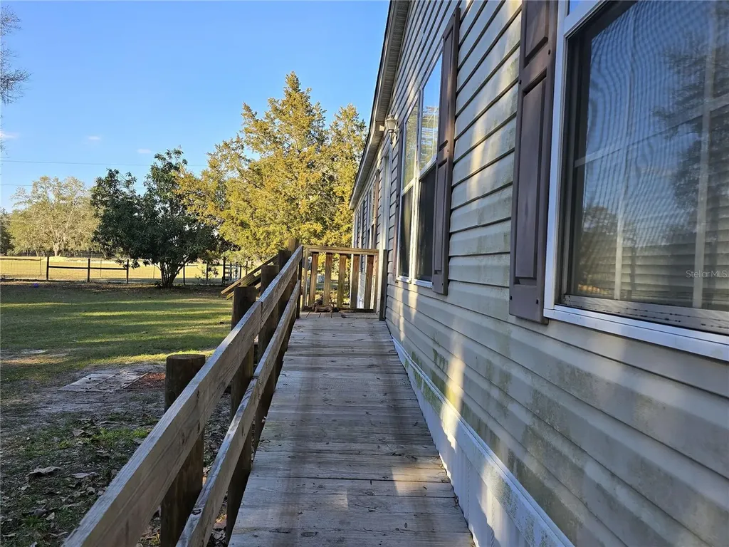 4751 NE 147 Court Williston FL 32696