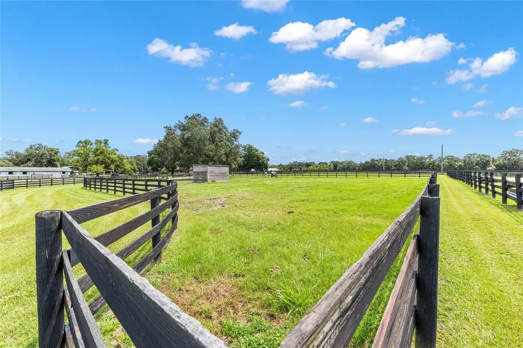 15151 & 15101 NW 162nd Terrace Williston FL 32696