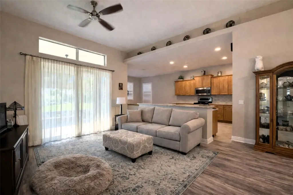 10127 Tria Drive Weeki Wachee FL 34613