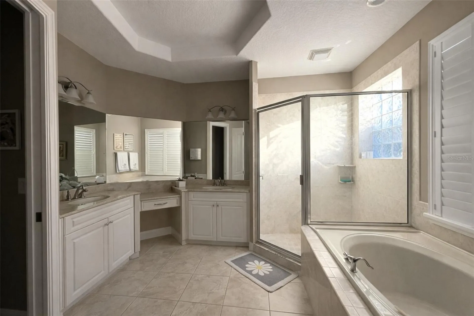 10127 Tria Drive Weeki Wachee FL 34613