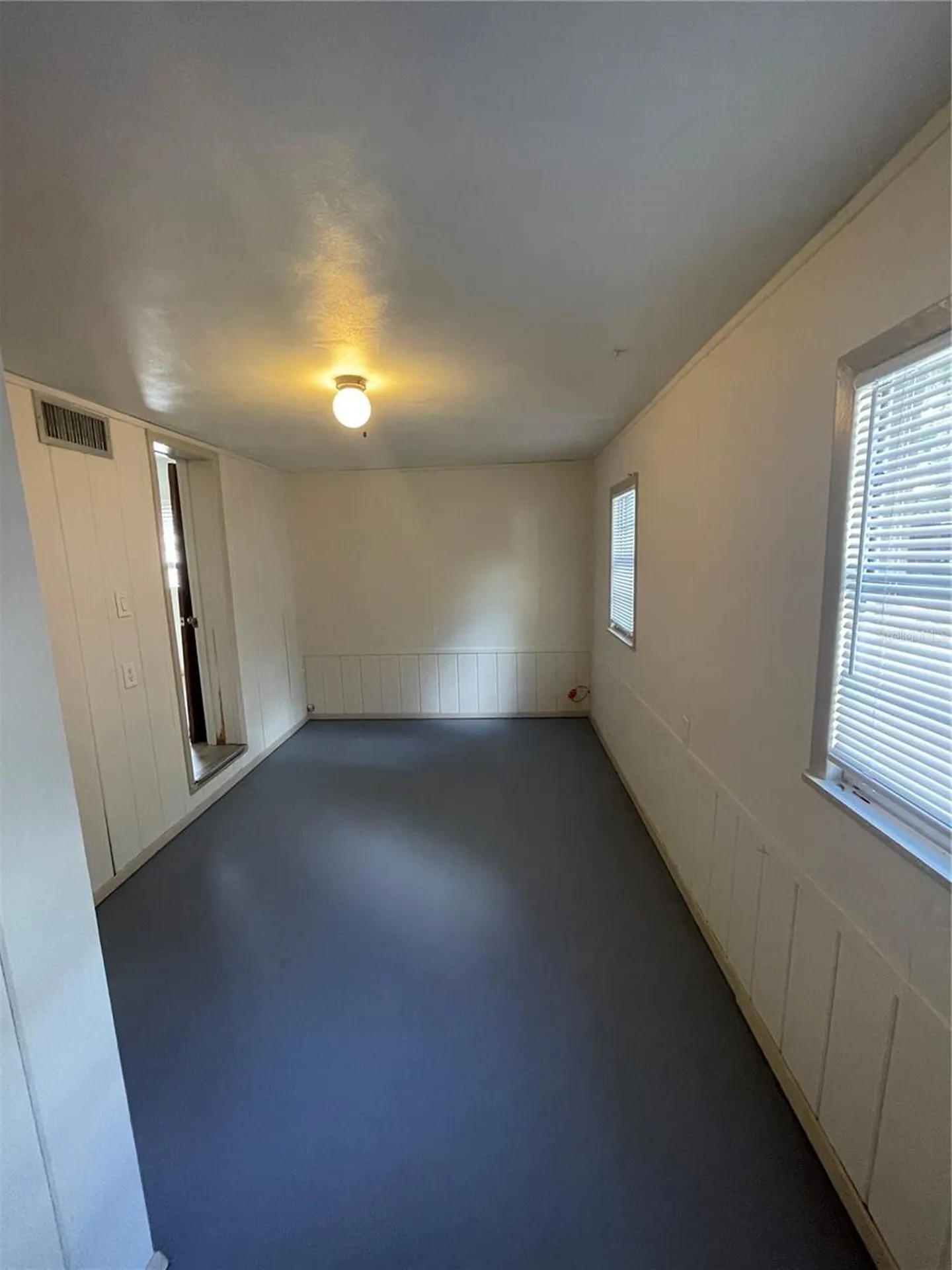 143 E South Street Deland FL 32724