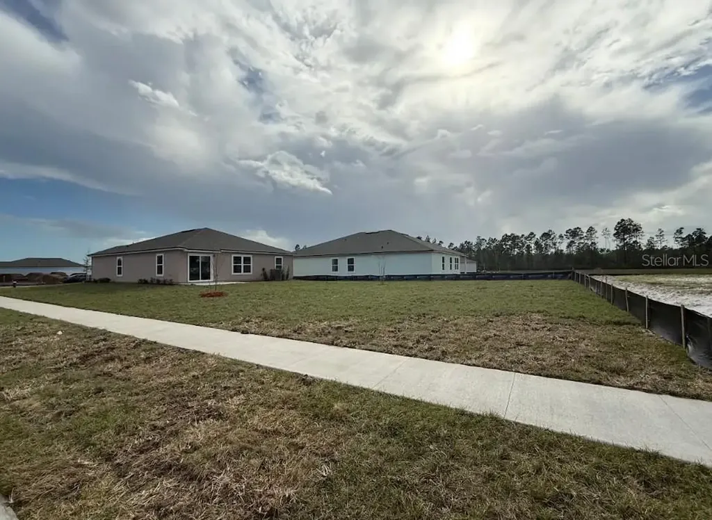 2 Oakleaf Court Palm Coast FL 32137