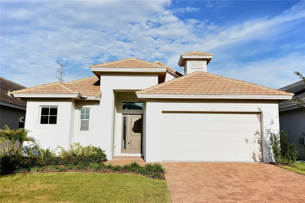 168 Hampton Loop Davenport FL 33837
