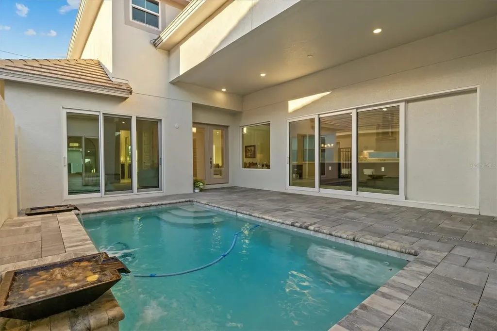 168 Hampton Loop Davenport FL 33837
