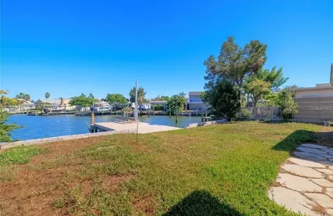 17611 1st Street E Redington Shores FL 33708