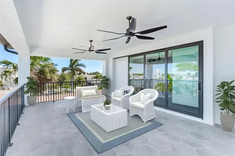 17611 1st Street E Redington Shores FL 33708