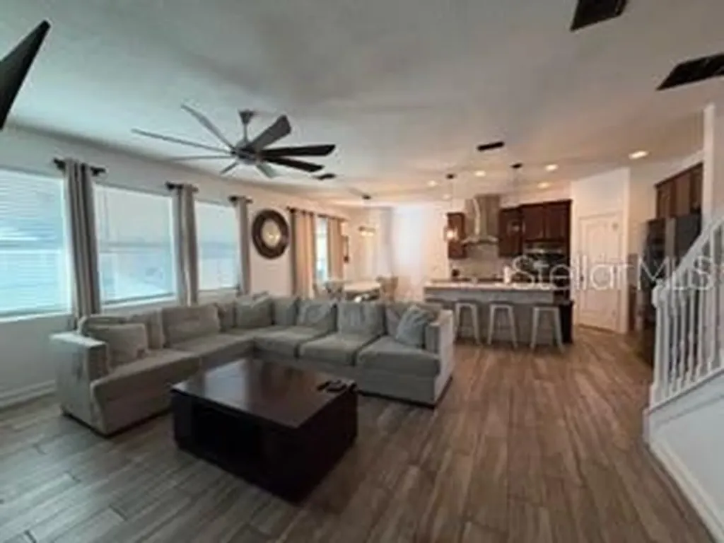 2522 Egret Loop Kissimmee FL 34743