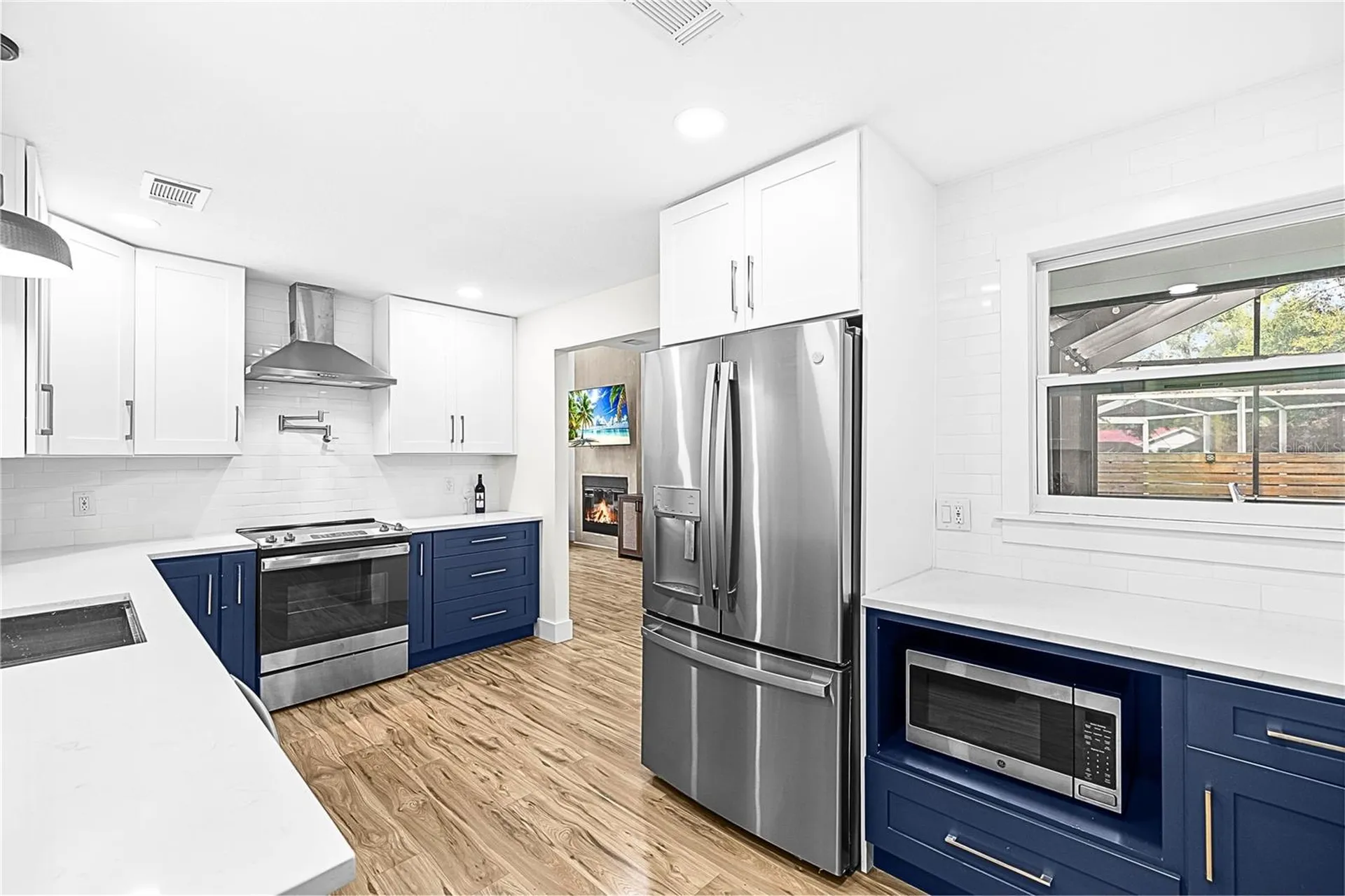 1303 W Carissa Court Tampa FL 33604