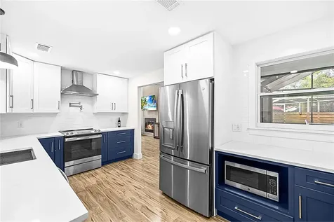 1303 W Carissa Court Tampa FL 33604